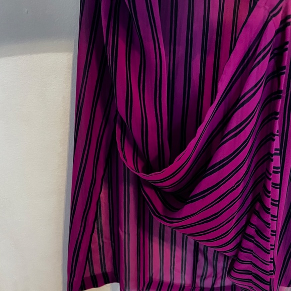 Striped Tunic Shirt with slits - Picture 6 of 6